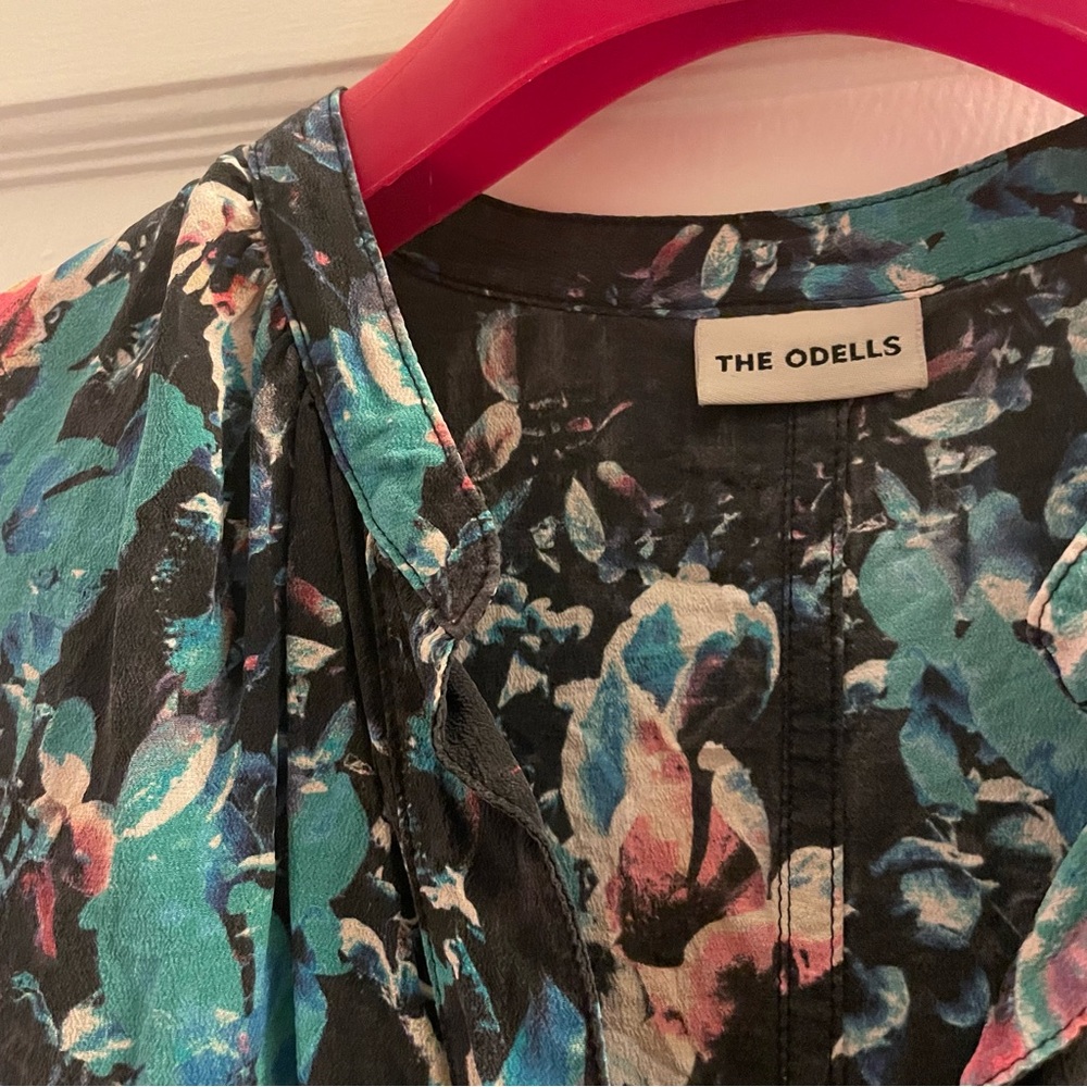 ANTHROPOLOGIE The Odells Floral V-neck Blouse